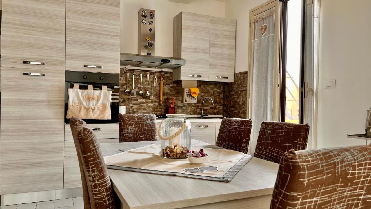 Appartement La Casetta Di Maria à Santa Flavia Extérieur photo